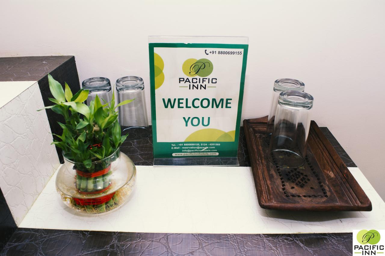 Pacific Inn Eco Central Гургаон Екстериор снимка